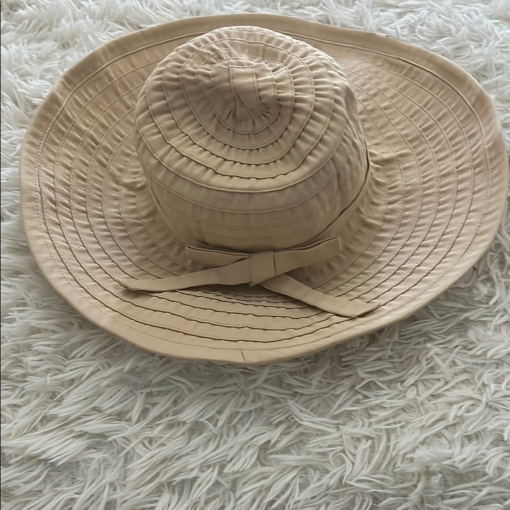 San Diego Hat Company Tan Ribboned Sun Hat.  NWOT